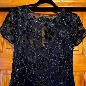 ANDRIANNA PAPELL BEADED FORMAL WEDDING GOWN SIZE 6 WORN ONCE